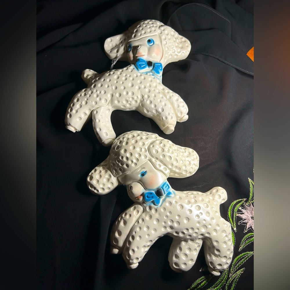 VTG Chalkware Plaster Set of 2 Adorable Baby Lambs for Nursery.